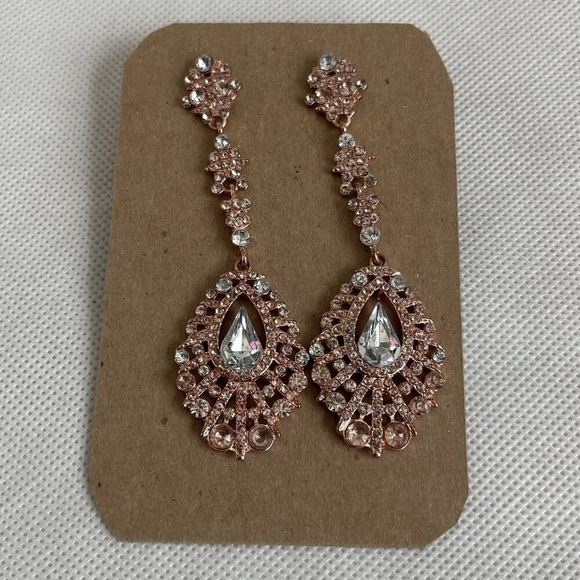 Rose Gold White Crystal Teardrop Dangle Earrings Fashion Jewelry NWOT - Picture 2 of 3